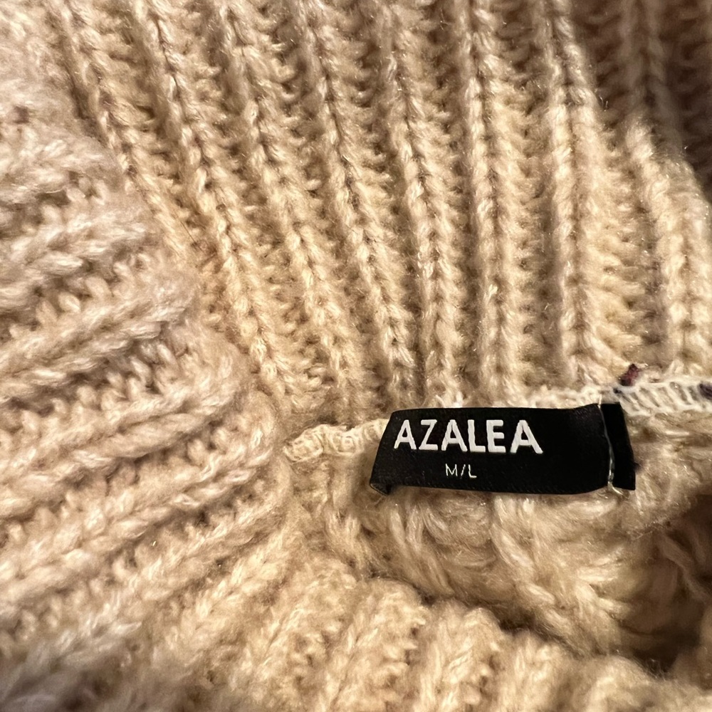 Cowl neck beige Azalea sweater